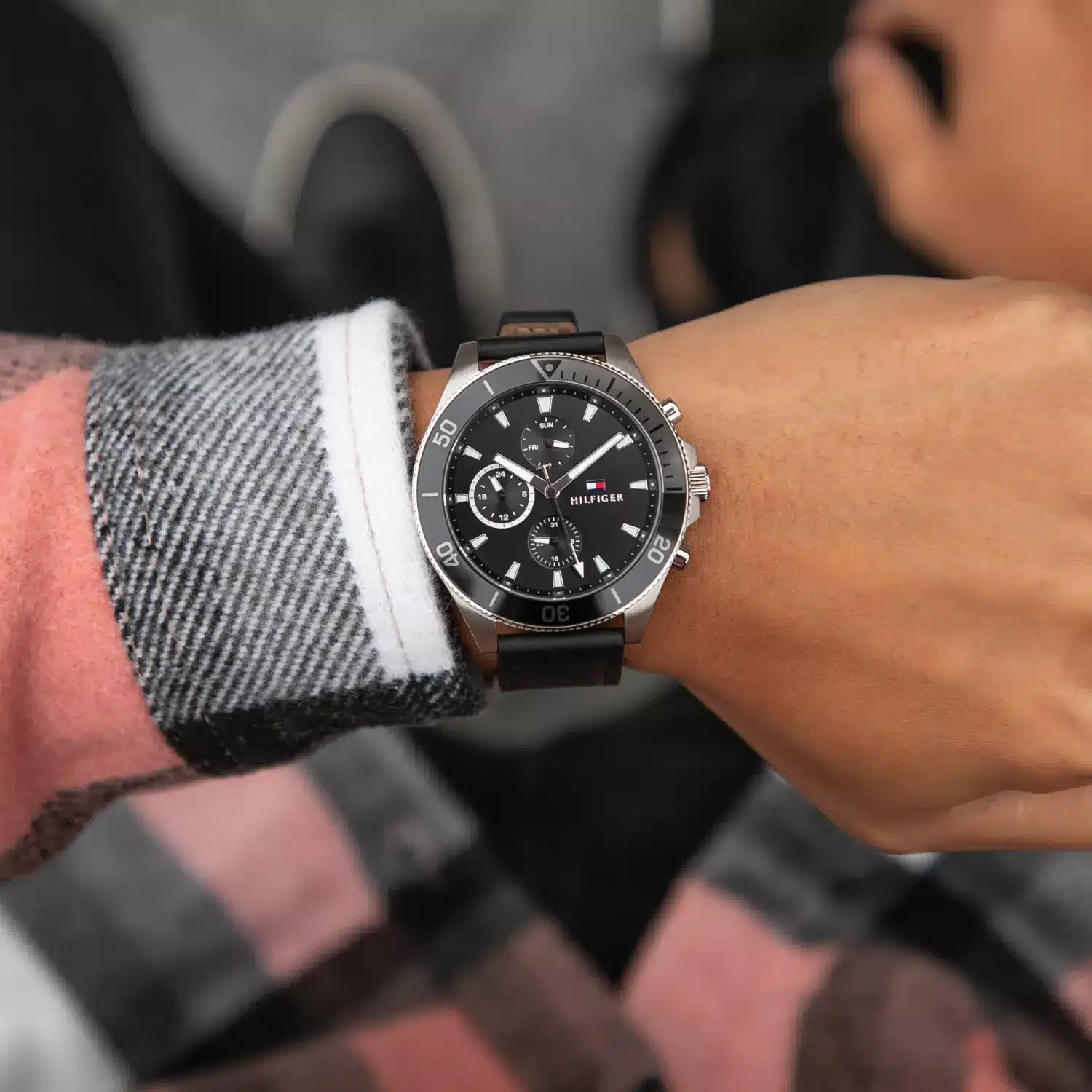 tommy_hilfiger_larson_17919841_2